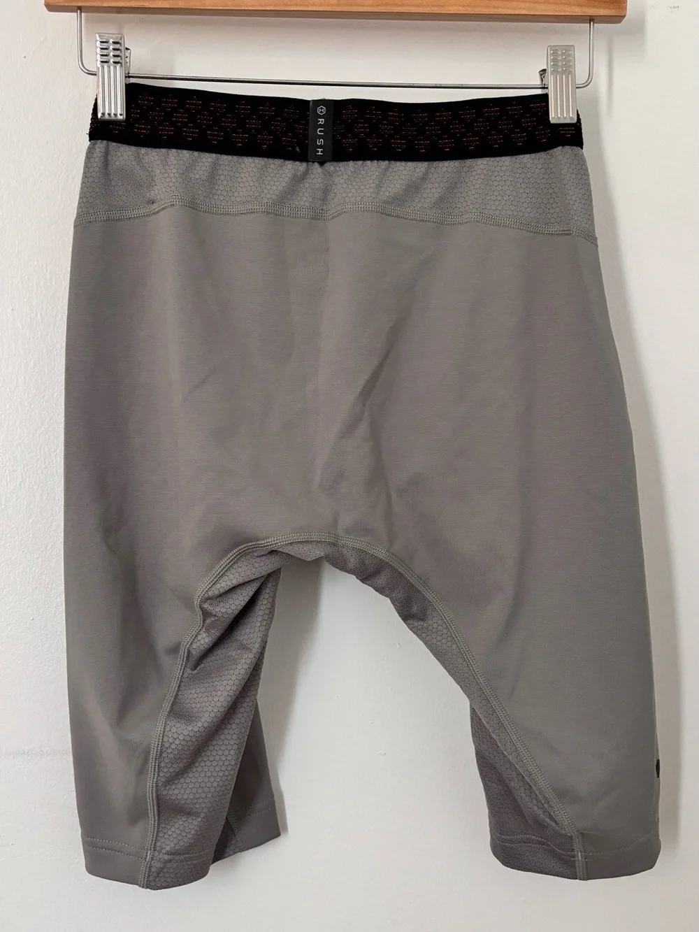 Under Armour Rush Compression Shorts – Gray / Black (Men's Size Small) - Picture 4 of 5